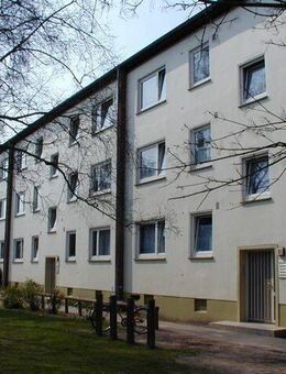 Helle 2,5-Zimmer Wohnung in Hemelingen - Bremen