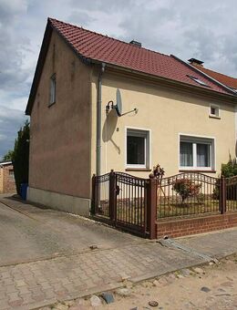 Parsteinsee - Einfamilienhaus mit Nebengelass in der wunderschönen Umgebung des Parsteinsees - Parsteinsee