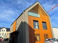 In guter Nachbarschaft: Moderne, gut geschnittene und schöne 2 Zimmer-Wohnung mit Balkon, Hauptstr. 8, Wettenberg - Wettenberg
