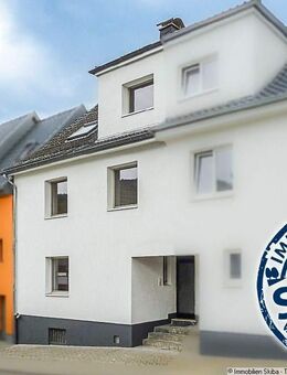 Familienfreundliche Doppelhaushälfte mit Garten in zentraler Lage von Adenau - Adenau