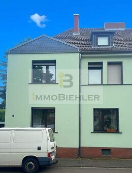 Wachstums-Chance in Hürth: MFH mit stabiler Miete & fertiger Ausbaugenehmigung! - Hürth