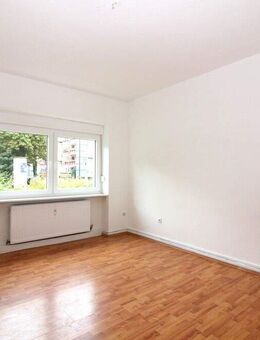 Attraktive 3 Zimmer-Wohnung mit Balkon in Mannheim-Lindenhof - Mannheim