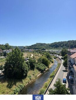 Helle großzügige Etagenwohnung mit Balkon, 2 Bädern und separater Wohnküche! - Meißen