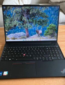 Lenovo ThinkPad E16 Gen1 / i7 1355U / 1 TB SSD / 40 GB RAM WQXGA - München