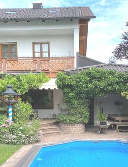 Schönes vermietetes Reihenendhaus in Emmering mit Pool und Sauna - Emmering (Landkreis Fürstenfeldbruck)