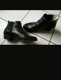 Stiefeletten Damen schwarz G. 41 / 2 Paar / 1 Paar 5 Euro - Neckargemünd