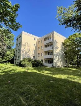 leere 3-Zi. Wohnung in Wiesbaden-Delkenheim - Wiesbaden
