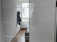 Kleiderschrank - Köln