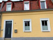 vermietetes Reihenmittelhaus in Bamberg Moosstraße zu verkaufen mit tollen Garten - Bamberg