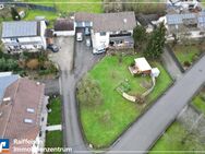 Gemütliches Zweifamilienhaus mit großem Garten in ruhiger Lage - Niederwinkling