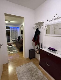 Vollmöblierte Wohnung mit Balkon und Stellplatz | ab 15.12. bezugsfertig zentrale Lage | ca. 55 m² - Duisburg