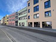 Exklusive Kapitalanlage: Vermietete 2-Zimmer-Erdgeschosswohnung mit Terrasse & Tiefgaragenstellplatz - Deggendorf