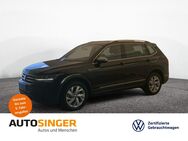 VW Tiguan, 2.0 TSI Allspace Life 7S, Jahr 2023 - Kaufbeuren