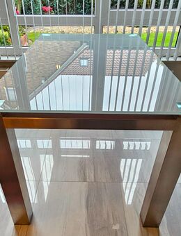 VB Moderner Tisch aus Milchglas – 160x90x75 cm – nur Abholung in Braunschweig - Braunschweig