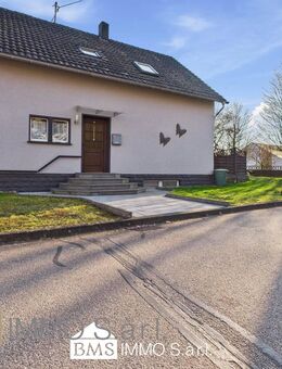Gepflegtes Einfamilienhaus in direkter Grenznähe! - Bollendorf