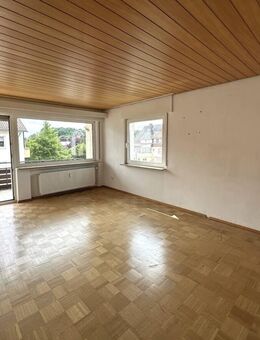 Charmante 3-Zimmer-Wohnung mit Erbbaurecht in zentrumsnaher Lage von Wendlingen - Wendlingen (Neckar)