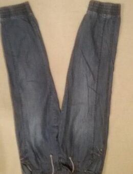 Damen bzw. Mädchen Jeans Gr. 36 - Hamburg