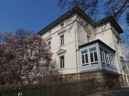 Topsaniertes und vollvermietetes Renditeobjekt in guter Lage mit Park, Garagen und Stellplätzen! - Werdau