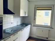 Vollständig renovierte 3-Raum-Wohnung mit EBK und Balkon in Hattingen - Hattingen