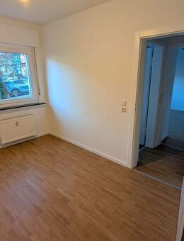 Helle 3.5-Zimmer Erdgeschosswohnung in Essen mit Terrasse - Essen