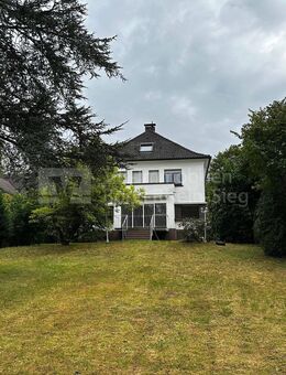 Repräsentatives Stadthaus mit weiterer Bebauungsmöglichkeit - Lohmar