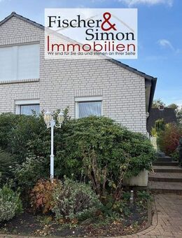 Nienburg-ebenerdiges, sehr gepflegtes Einfamilienhaus mit wohnlich ausgebautem DG und Wintergarten - Nienburg (Weser)