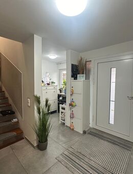 Toprenoviertes 7- Parteienhaus mit vielen Möglichkeiten in Kenzingen - Kenzingen
