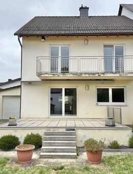 Familienfreundliches Zuhause mit Garten, Doppelgarage und Hobbyraum - Dudenhofen