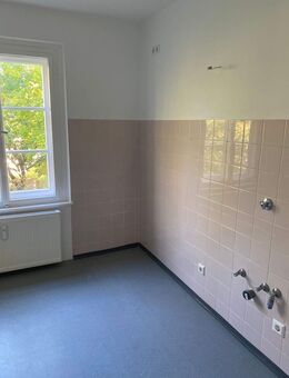 Zentrale Wohnung im Herzen von Wolfsburg // 2.OG , Links - Wolfsburg