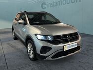 VW T-Cross, 1.0 TSI LIFE IQ Drive, Jahr 2024 - München