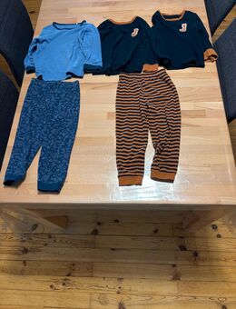 Jungen Schlafanzug Set der Marke Tchibo Größe 98/104 - Wadgassen