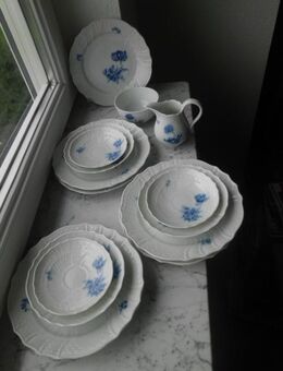 Hutschenreuther Selb Porzellan Form Dresden blaue Blume Teller Milchgießer Zuckerschale Untertassen Vintage Retro - Flensburg