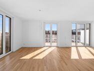 Exklusive 3-Zimmer-Wohnung mit privater Terrasse und zwei Bädern - Berlin
