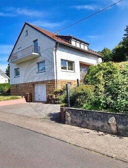 Niederelbert: Gepflegte Immobilie mit schönem Garten in Waldrandlage - Niederelbert