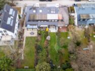 Sanierungsbedürftiges Reihenmittelhaus - 5 Zimmer, Garten mit Südlage und Ausbaureserve im DG - München