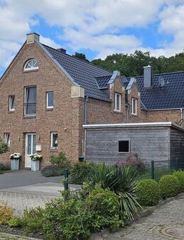 Zweiparteienhaus mit Eigenbedarfsmöglichkeit - Ideal zur Selbstnutzung einer Haushälfte - Leer (Ostfriesland)