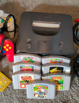 Nintendo 64 mit Zubehör und Spielen - Mönchengladbach