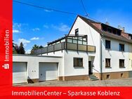 Familienfreundliches Zweifamilienhaus in Koblenz-Rübenach mit Appartement und Wintergarten - Koblenz