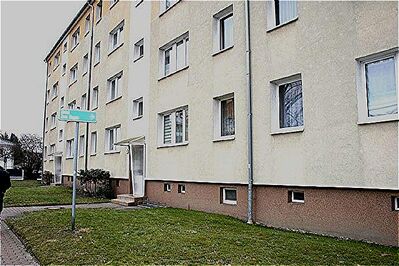 2 Mieten frei! Sonnige 4-Zimmer-Wohnung mit Balkon, 1. OG, ruhige Grünlage