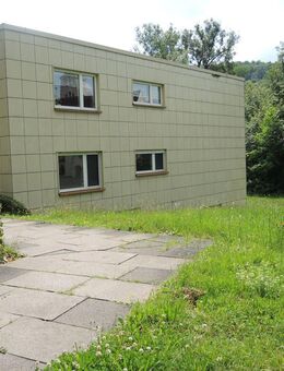 Traumhaft gelegene 5-Zimmer Wohnung mit Balkon // 2-Familienhaus // ca. 120 m² Wohnfläche // 2 Kellerräume // Wohnen im Grünen - Bad Brückenau