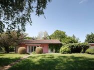 Charmanter Bungalow mit See- & Bergblick - bereit, aus dem Dornröschenschlaf geweckt zu werden - Herrsching (Ammersee)