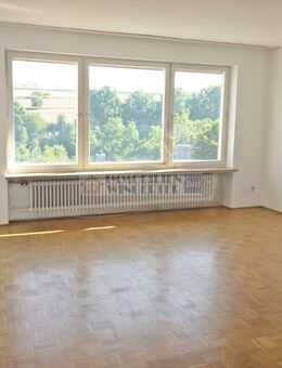 Mehrfamilienhaus in hervorragender Lage in Lappersdorf - Lappersdorf