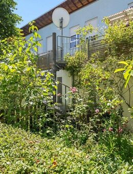 Schöne Terrassen-Wohnung mit Gartenanteil und Platz für die ganze Familie! - Regensburg