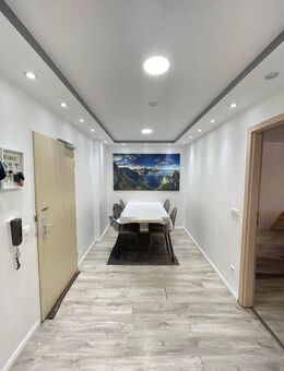 Exklusive Wohnung mit hochwertiger Ausstattung im Herzen von Böblingen - Böblingen
