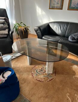 Glascouchtisch mit Marmorfüßen - Pulheim Zentrum