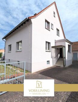 Einfamilienhaus mit großem Grundstück, Gartenhaus und KFZ Stellplatz - Schöneck
