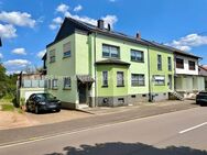 Großzügige Maisonette-Wohnung mit Dachterrasse, Garten und Garage - Saarwellingen