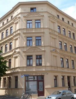 Hier lohnt sich das Treppen steigen! Moderne 2 Zimmerwohnung mit Dachterrasse - Halle (Saale)