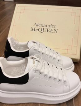 Alexander McQueen Original damen Schuhe alle Größen da - Frankfurt (Main)