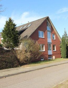 Großzügige 4-Zimmer-Wohnung mit Wintergarten, eigenem Gartenanteil, Garage & Keller in Oxstedt - Cuxhaven